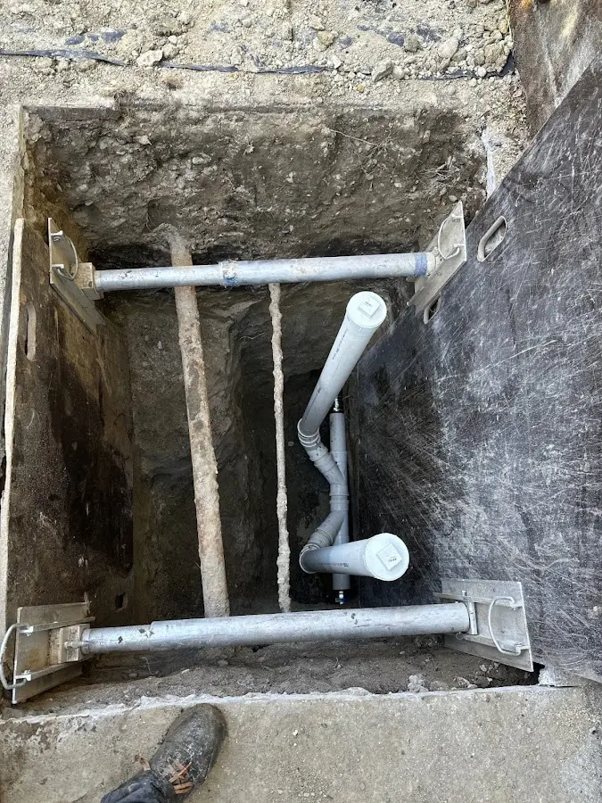 Experienced plumber completing Gas Line Repair work in Marianna